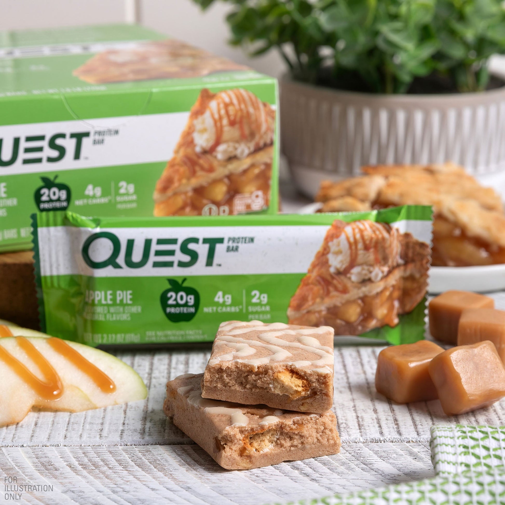 apple-pie-protein-bars-d9 qst-000647-apple-pie-protein-bars_4.jpg